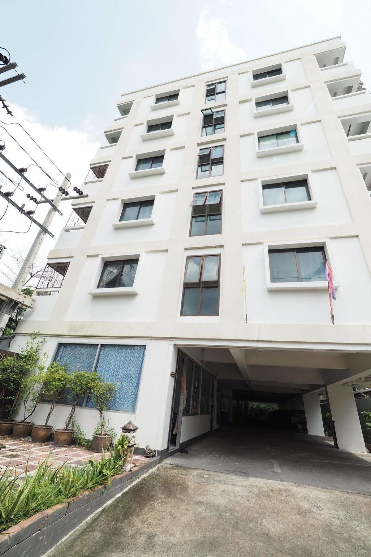 Living Naraa Place Bangkok Kültér fotó