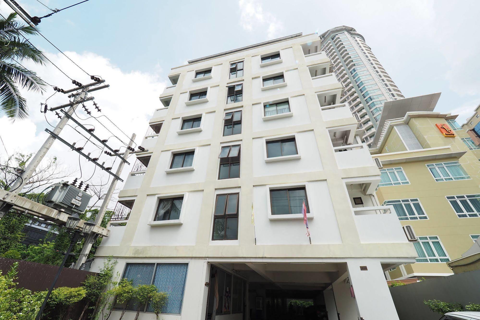 Living Naraa Place Bangkok Kültér fotó